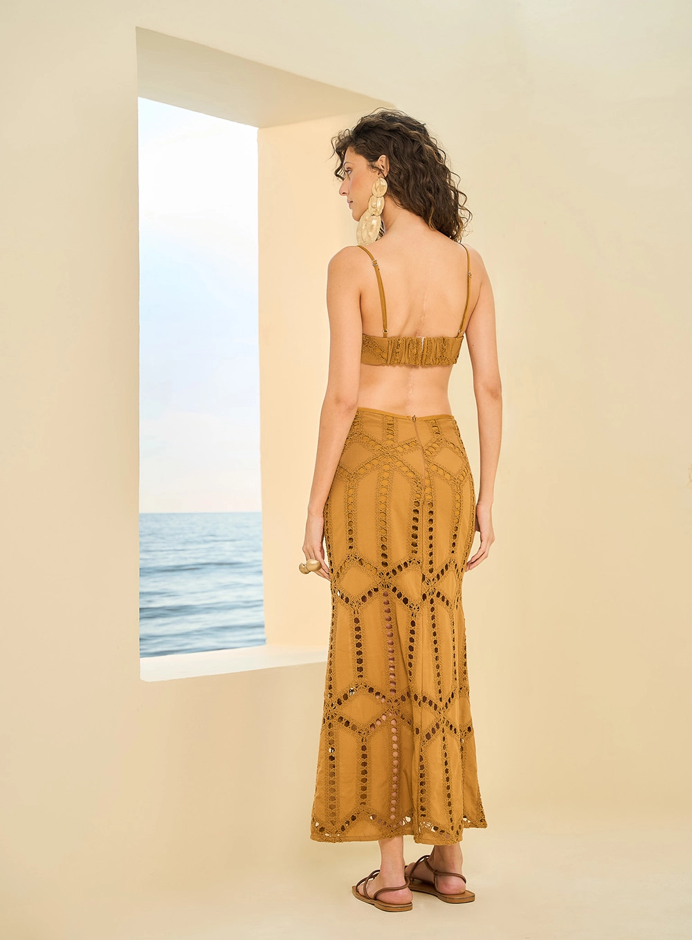 Vestido Basic Comfort Com Transparência