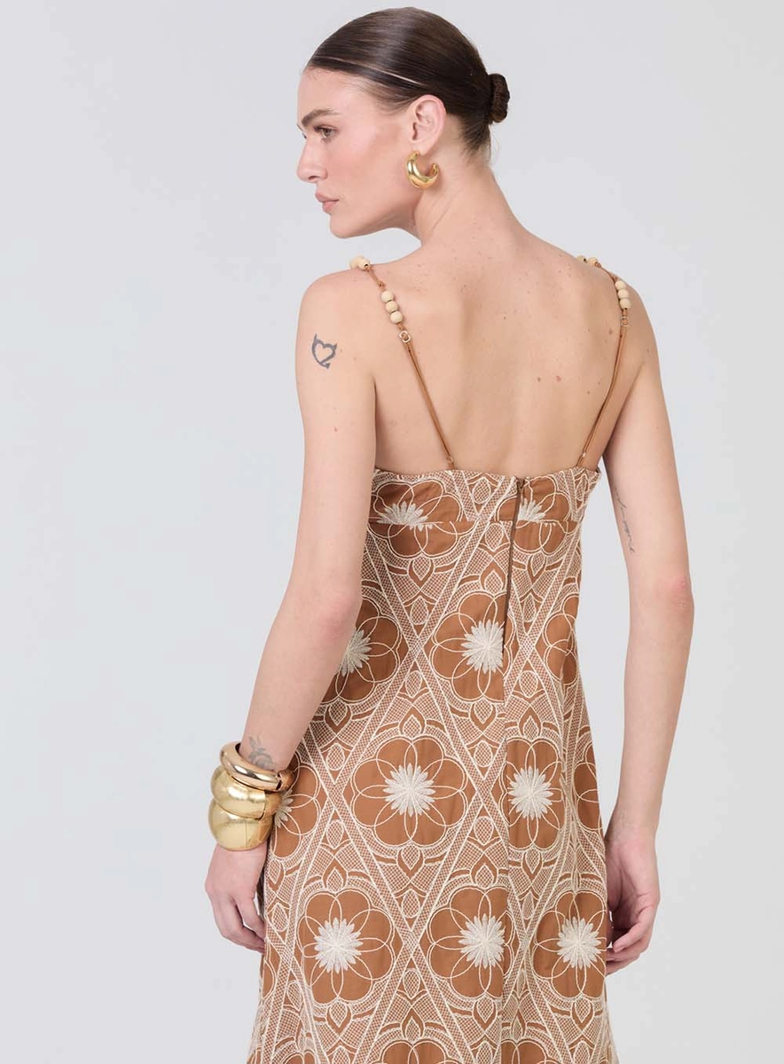 VESTIDO BORDADO