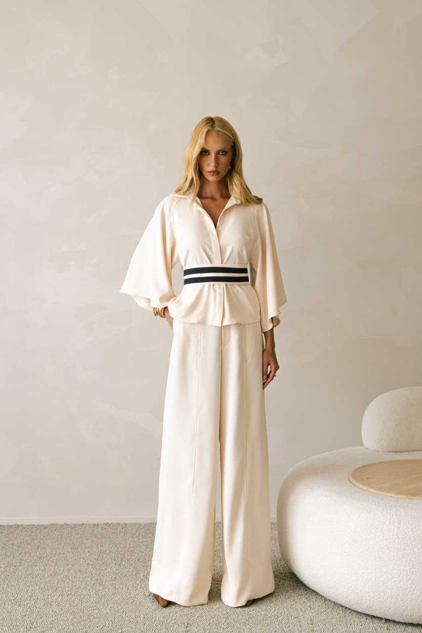 CONJUNTO LAVÍNIA