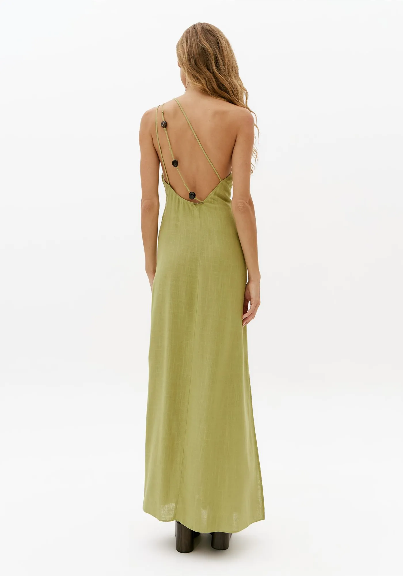 VESTIDO LONGO OMBRO UNICO COM LINHO