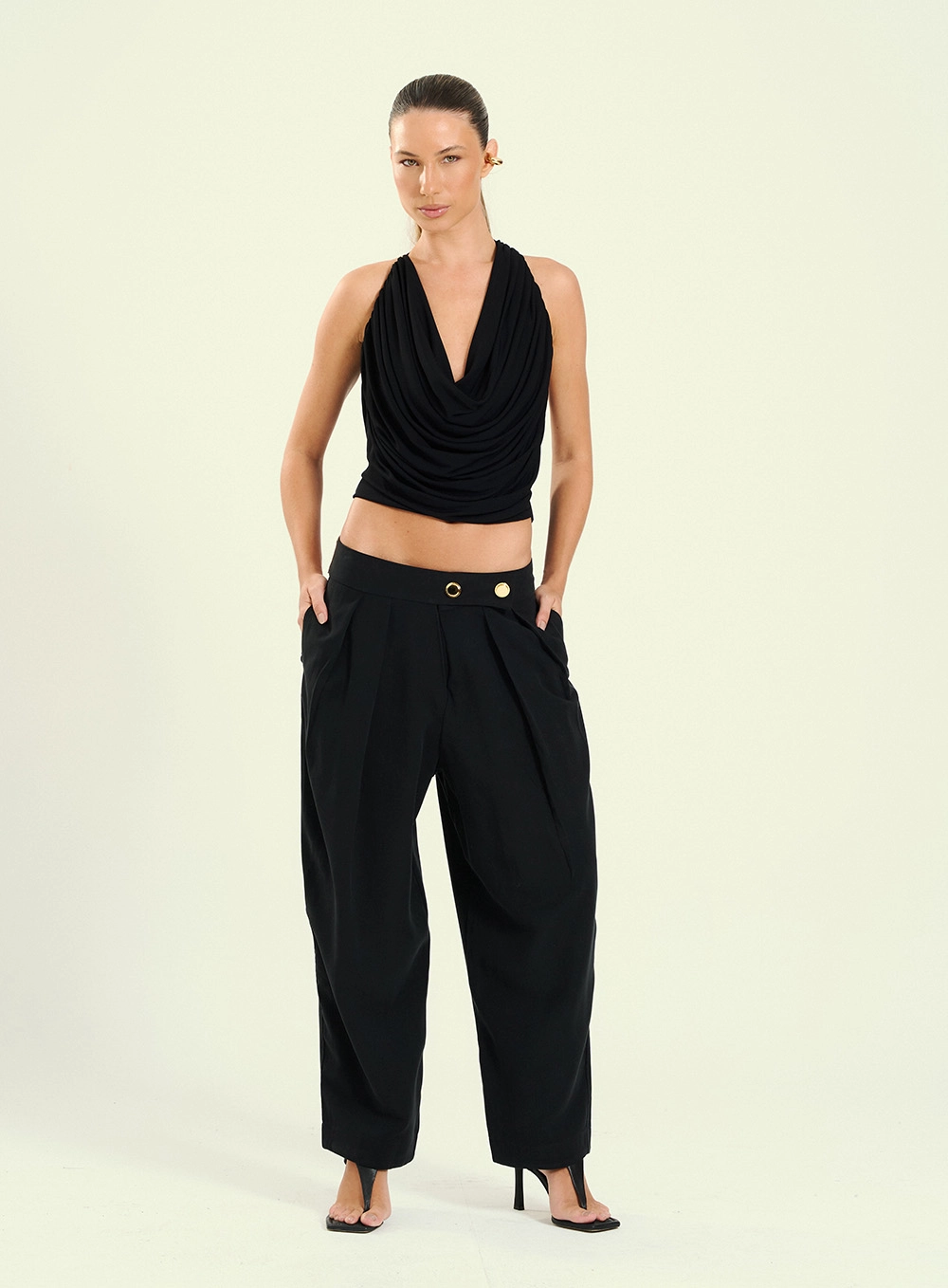Miniatura de Calça Feminina Pantalona Monumental Com Bolsos